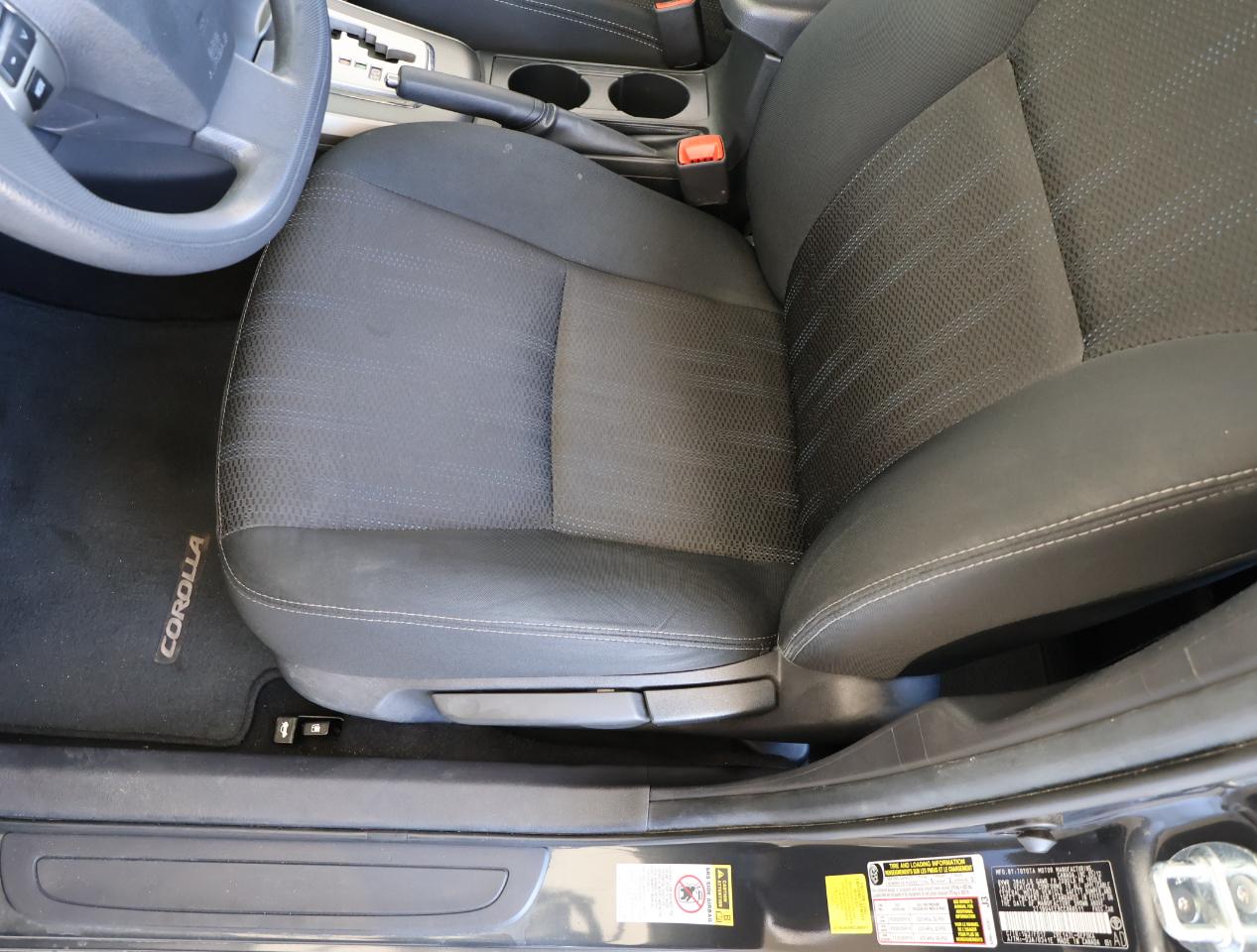 Toyota Corolla S 2012