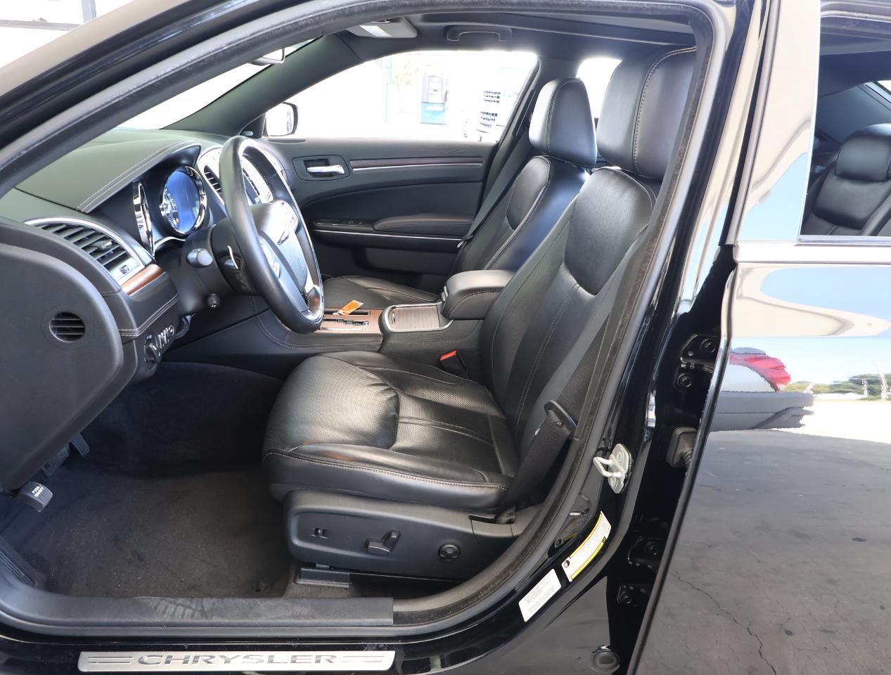 Chrysler 300 C HEMI 2012