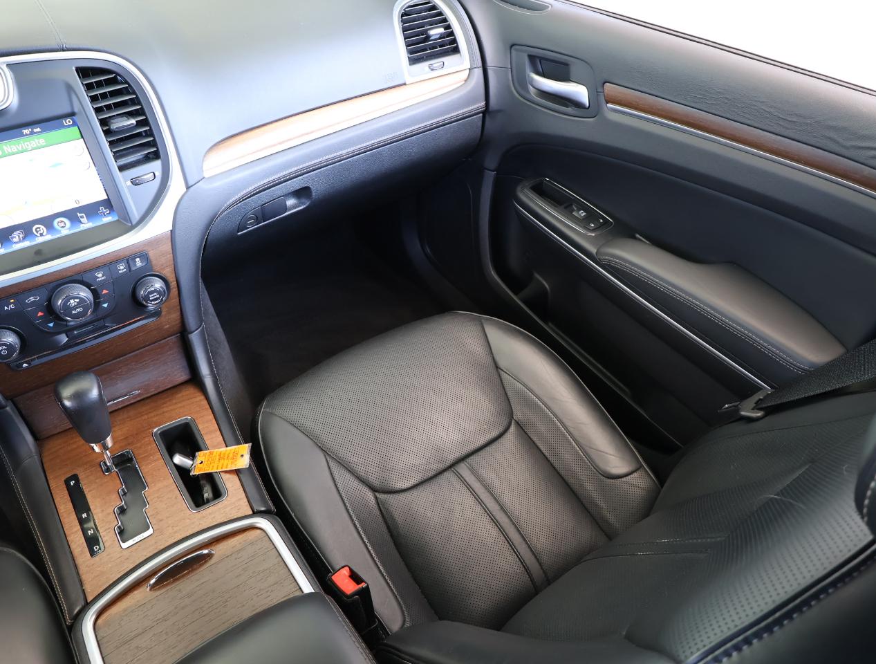 Chrysler 300 C HEMI 2012