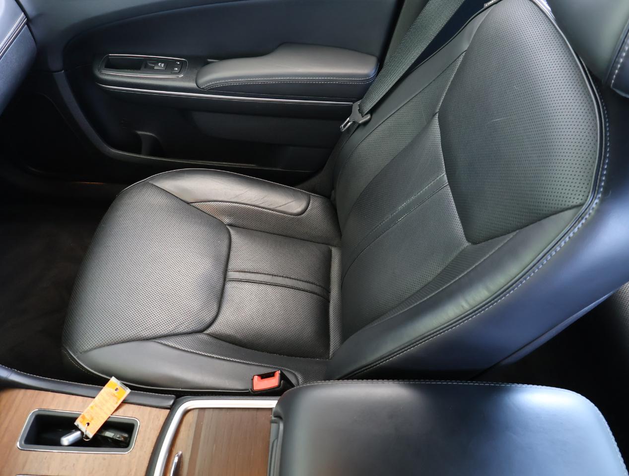 Chrysler 300 C HEMI 2012