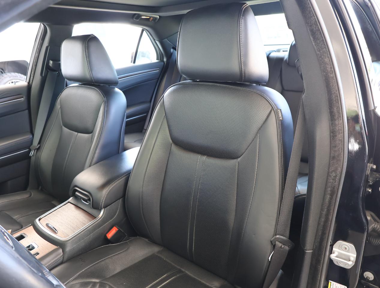 Chrysler 300 C HEMI 2012