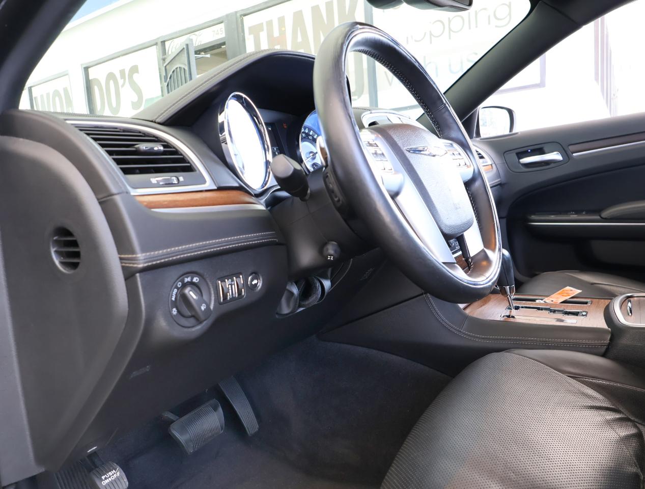 Chrysler 300 C HEMI 2012