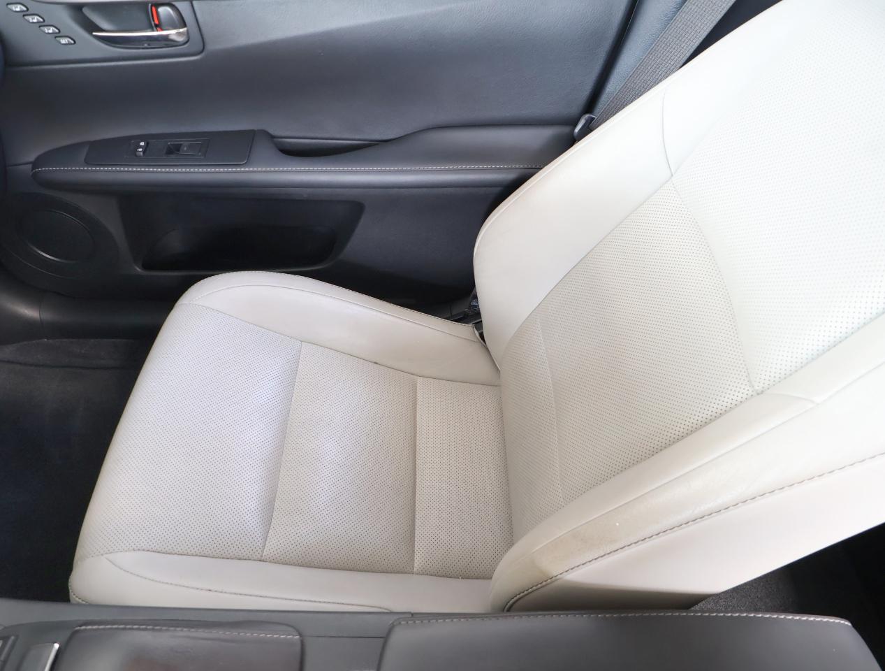 Lexus ES 350 Sedan 2014