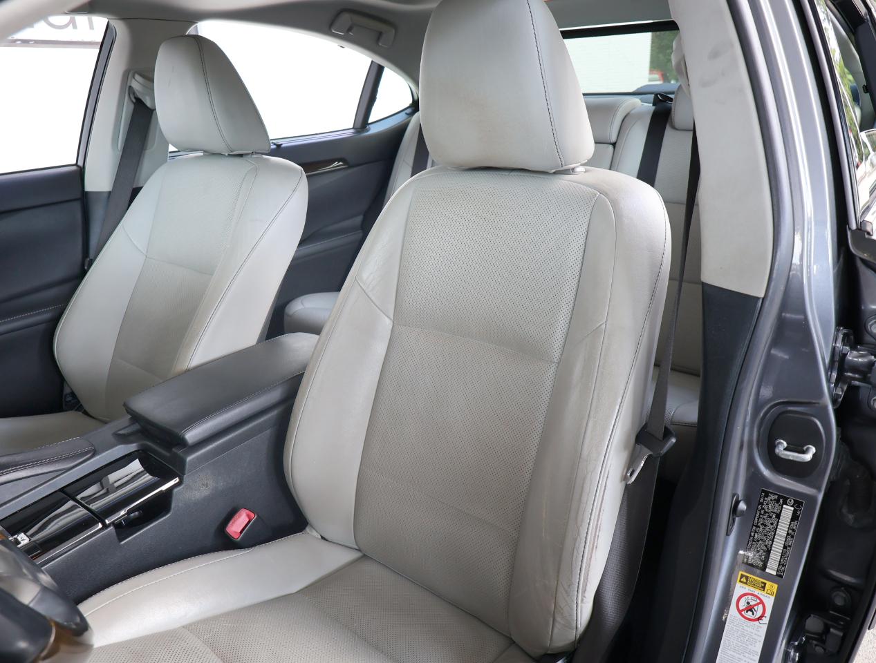 Lexus ES 350 Sedan 2014