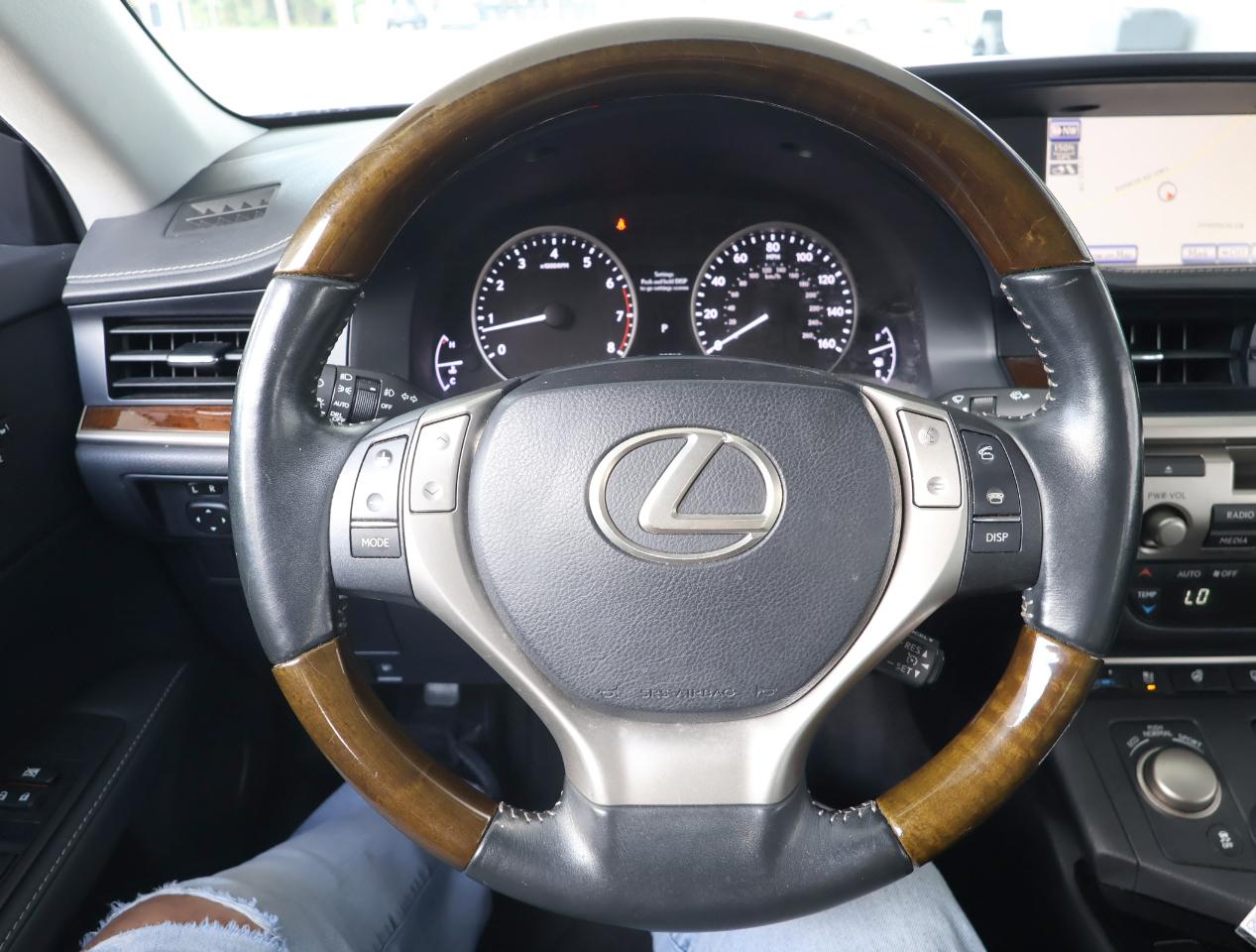 Lexus ES 350 Sedan 2014