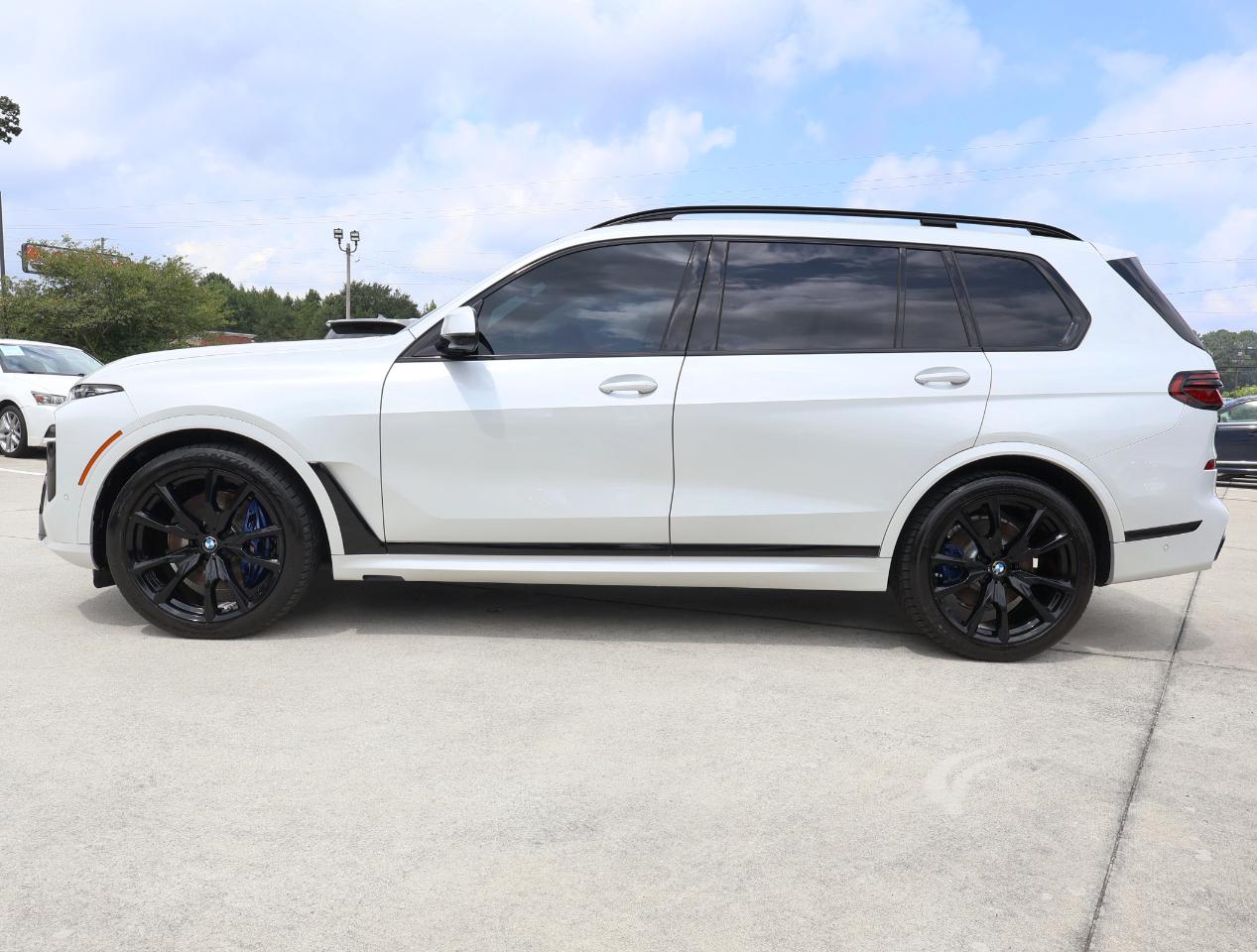 BMW X7  2024