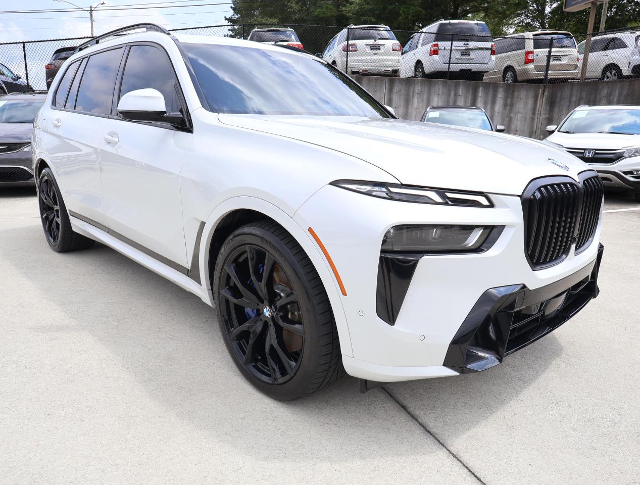 BMW X7  2024