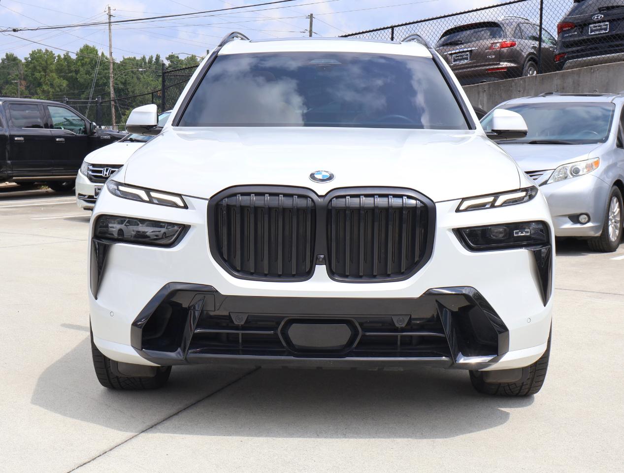 BMW X7  2024