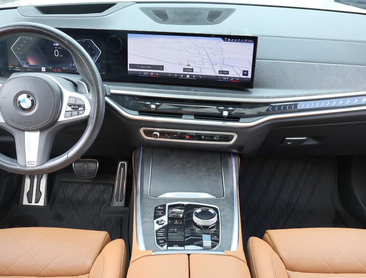 BMW X7  2024