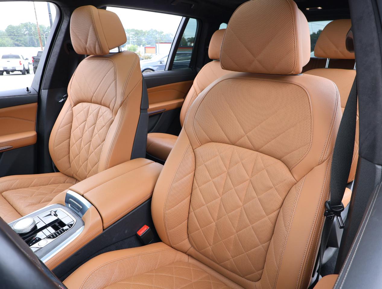 BMW X7  2024
