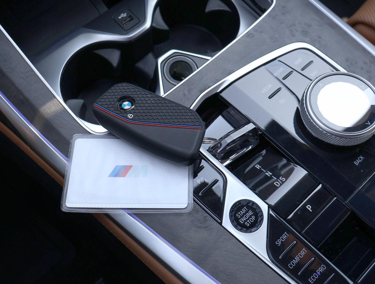 BMW X7  2024