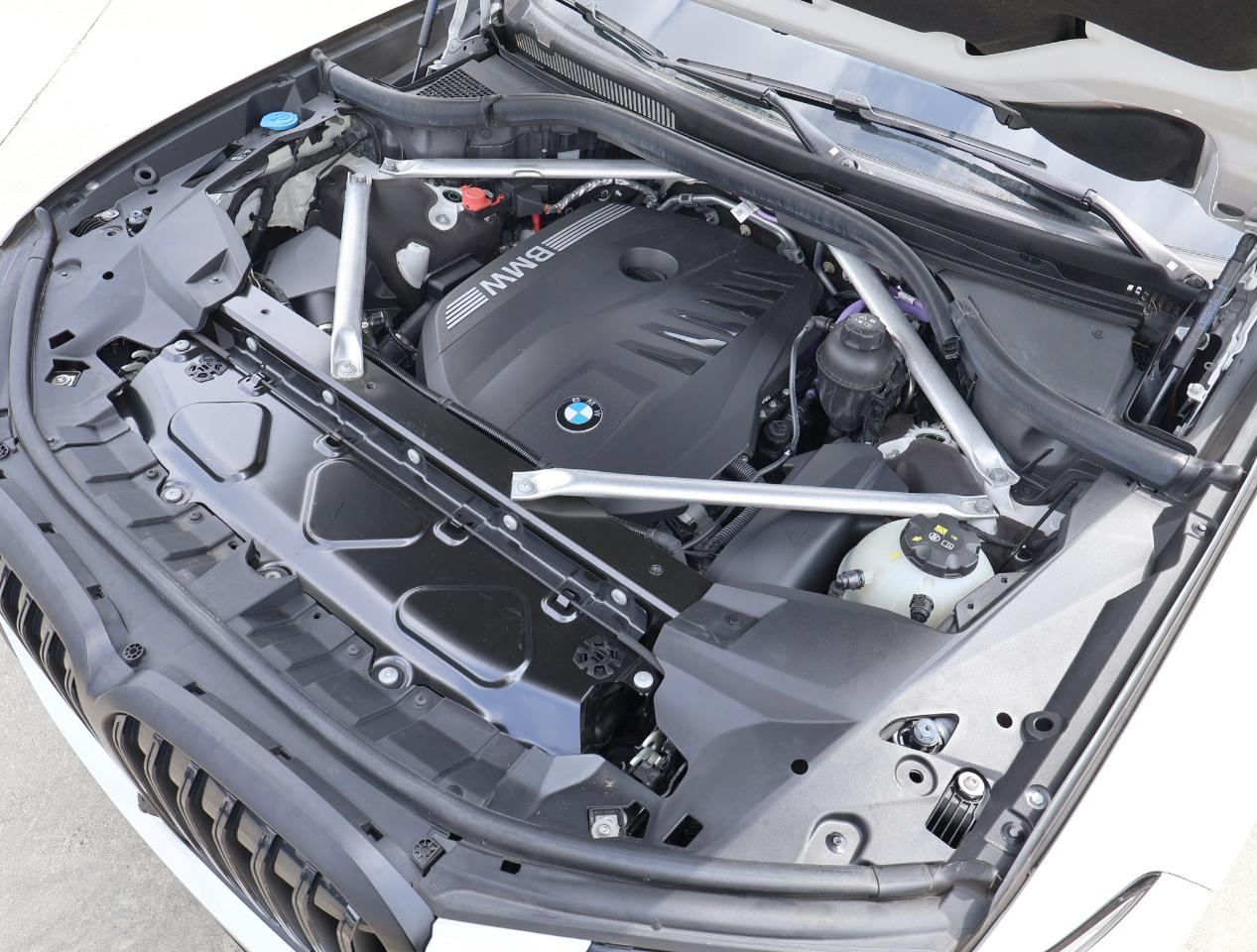 BMW X7  2024