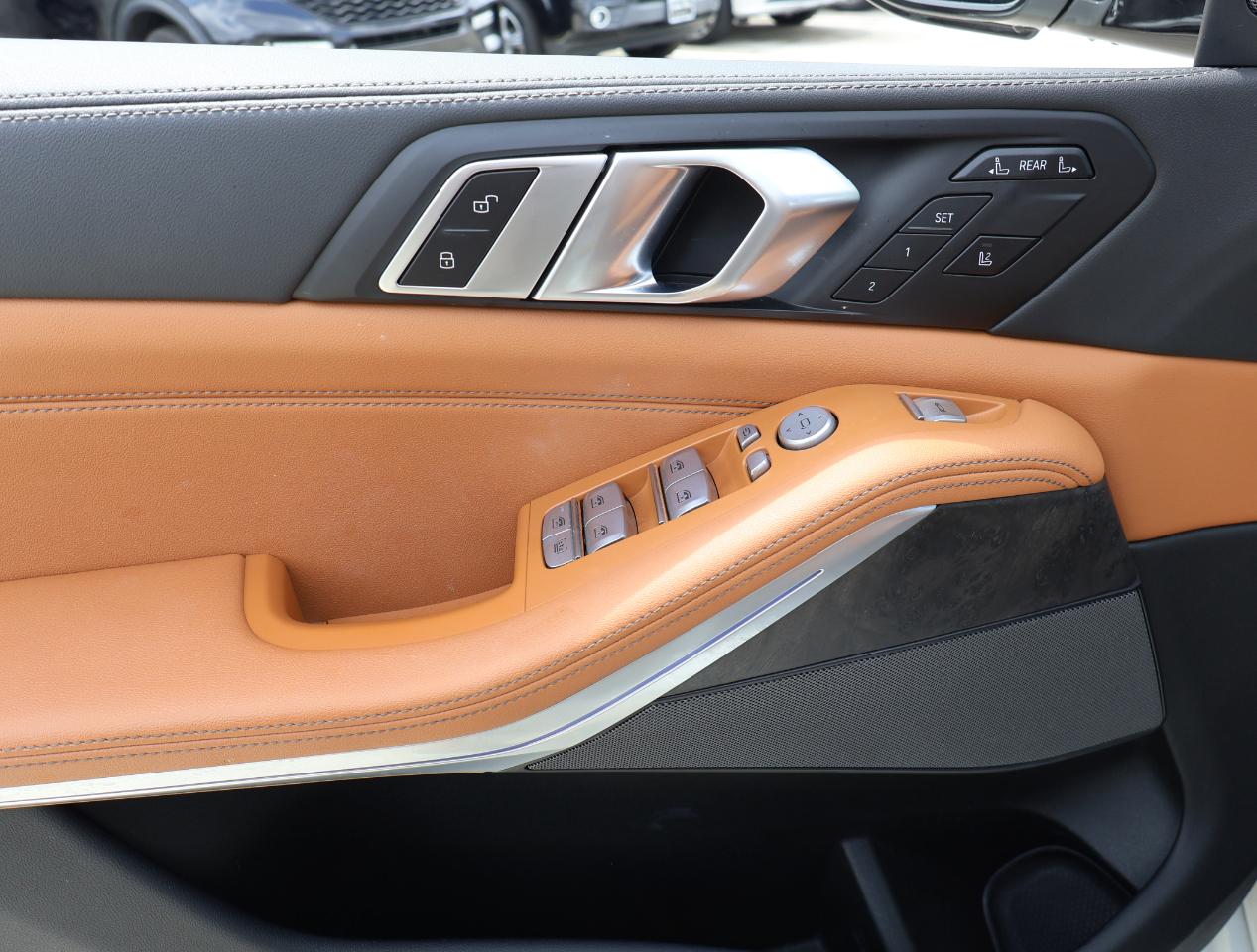 BMW X7  2024