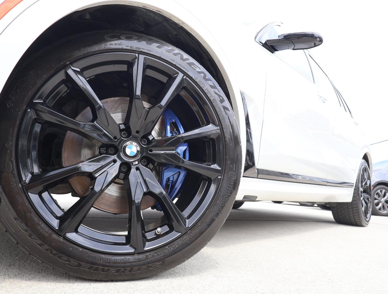BMW X7  2024