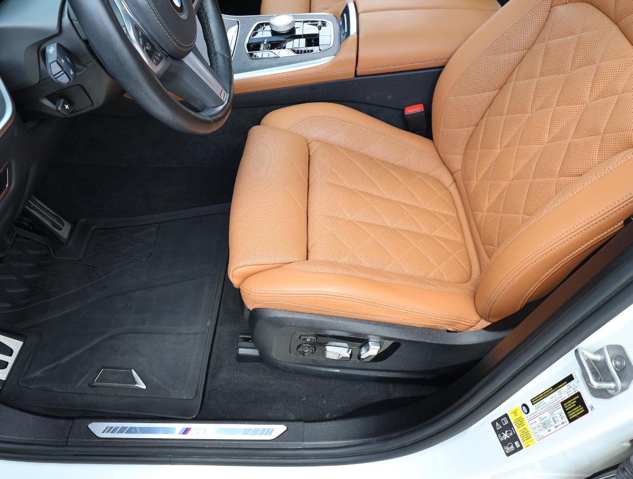BMW X7  2024