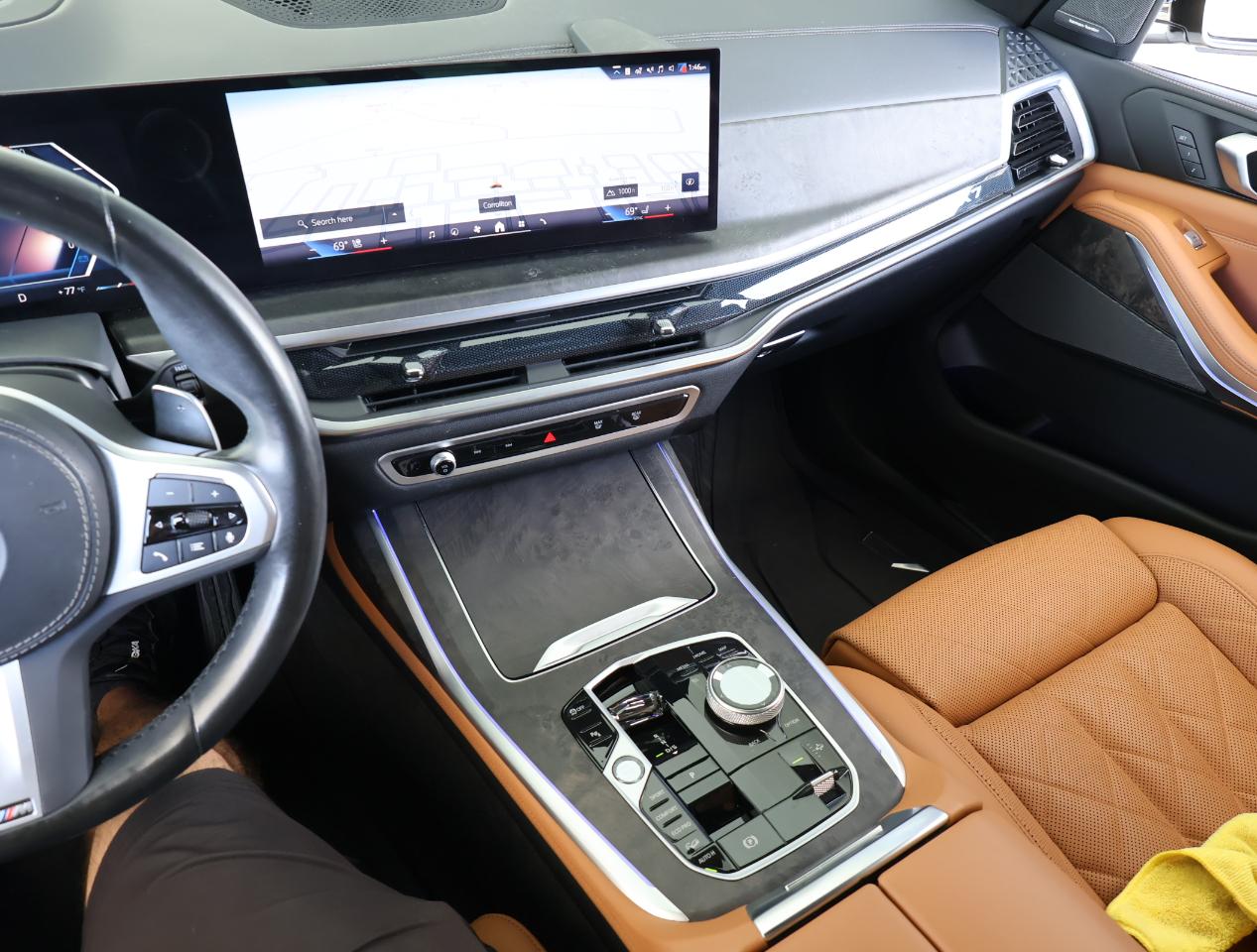 BMW X7  2024
