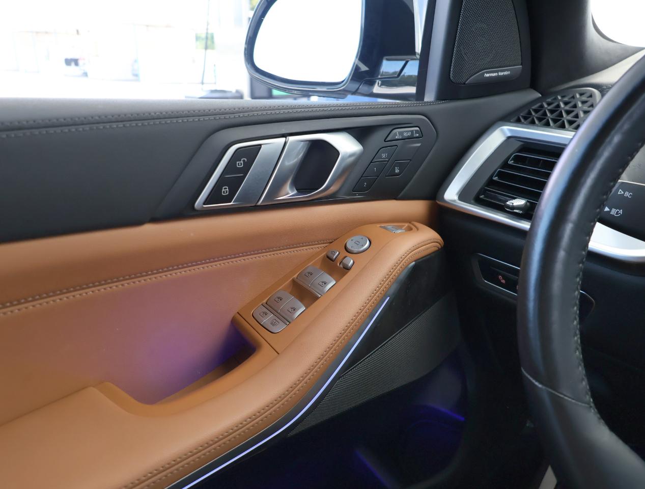 BMW X7  2024