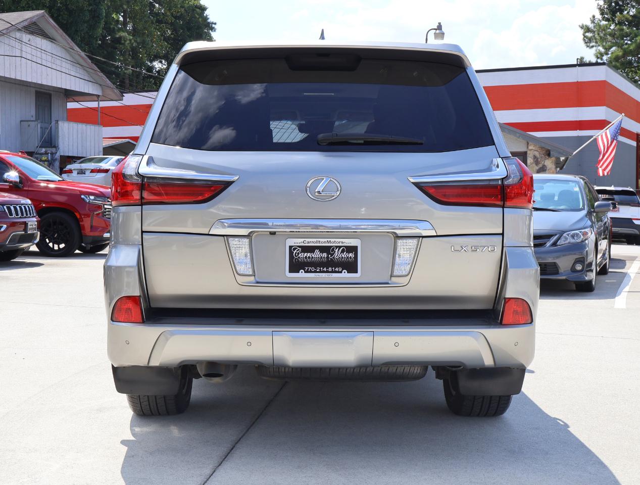 Lexus LX 570 4D SUV AWD w/3-Row 2016