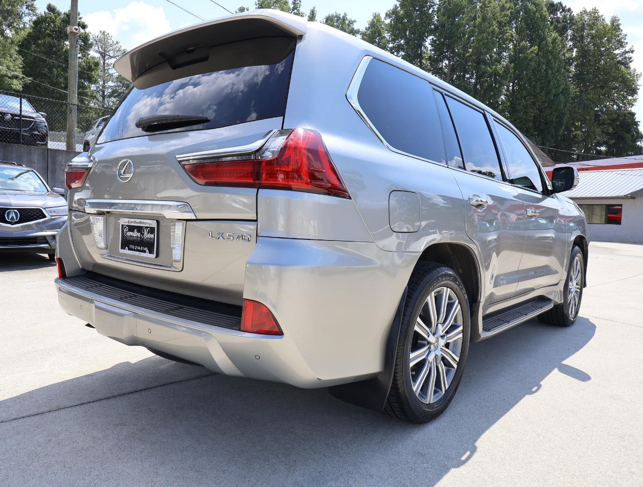 Lexus LX 570 4D SUV AWD w/3-Row 2016