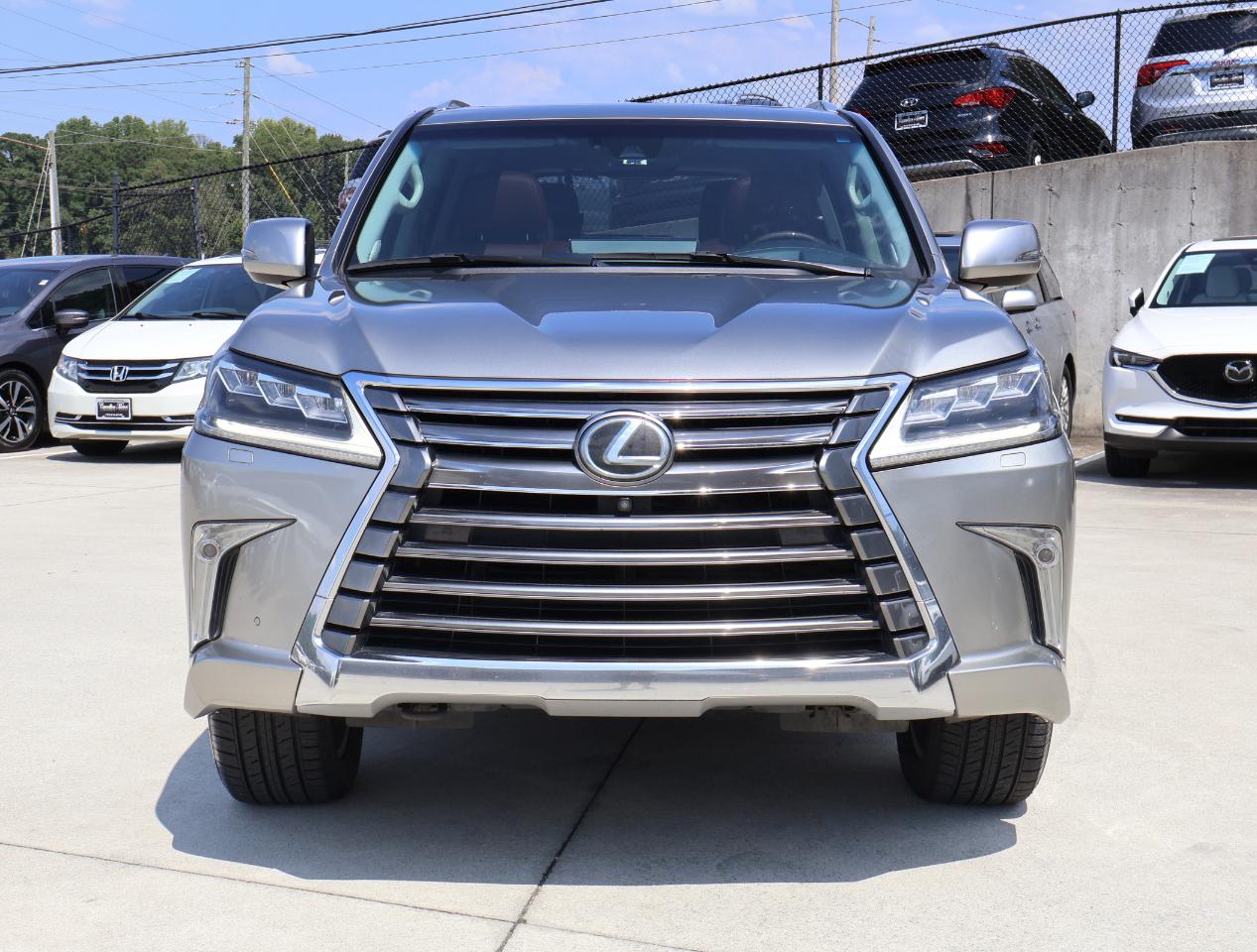 Lexus LX 570 4D SUV AWD w/3-Row 2016