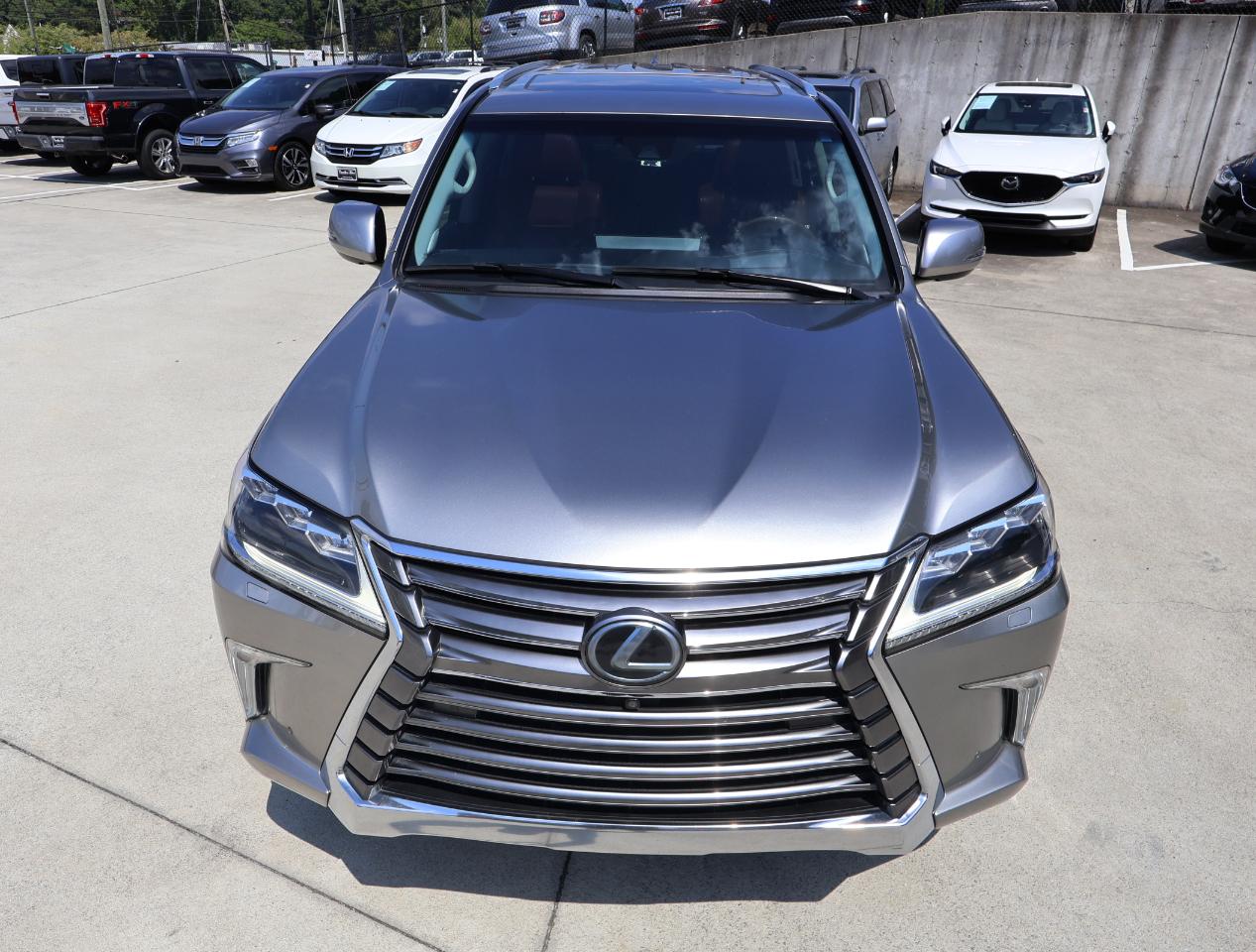 Lexus LX 570 4D SUV AWD w/3-Row 2016