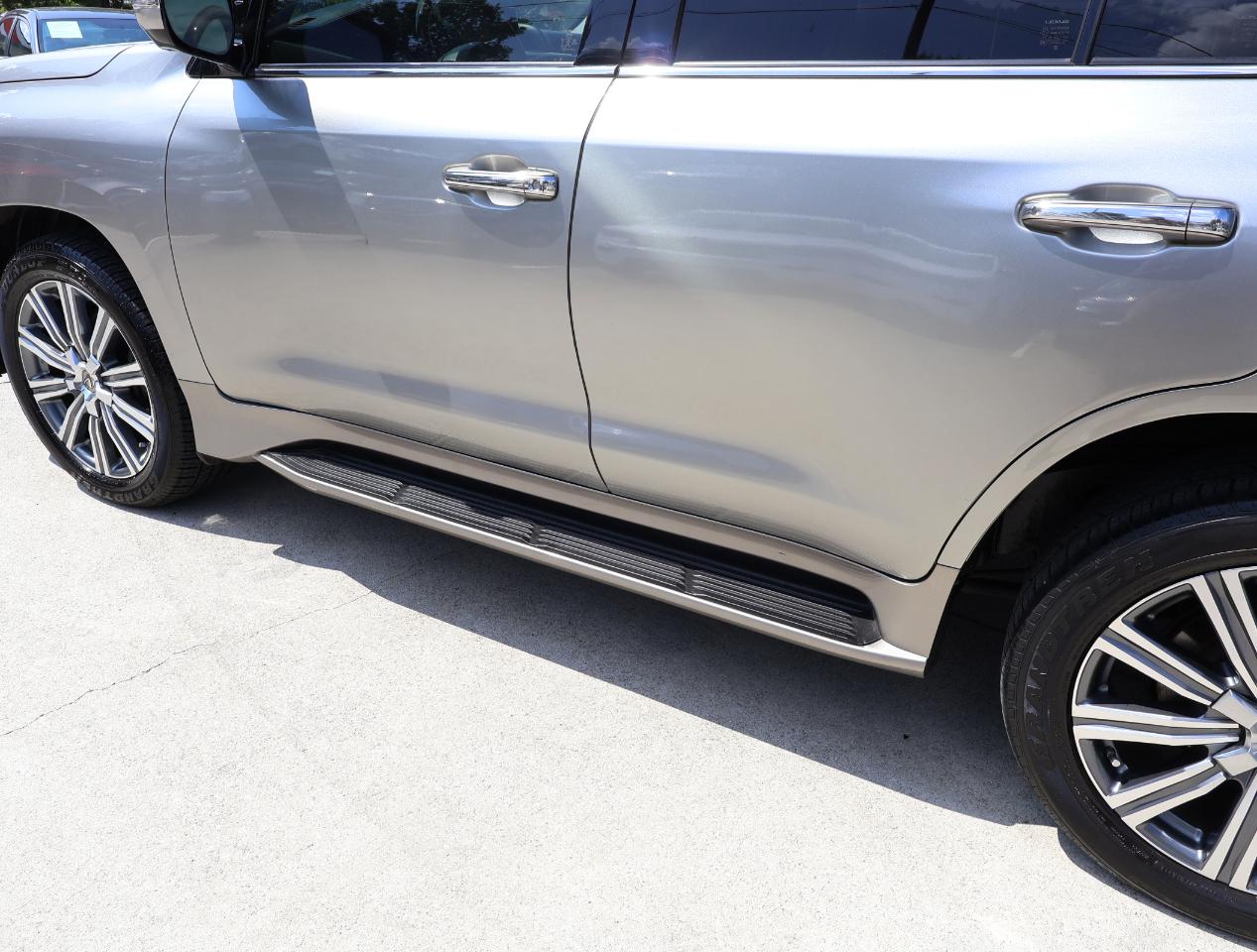 Lexus LX 570 4D SUV AWD w/3-Row 2016