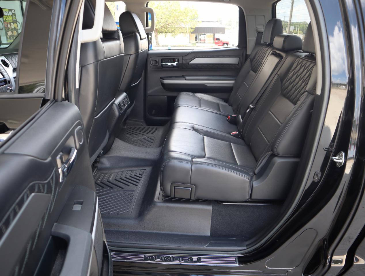 Toyota Tundra Platinum CrewMax 5.7L FFV 4WD 2018