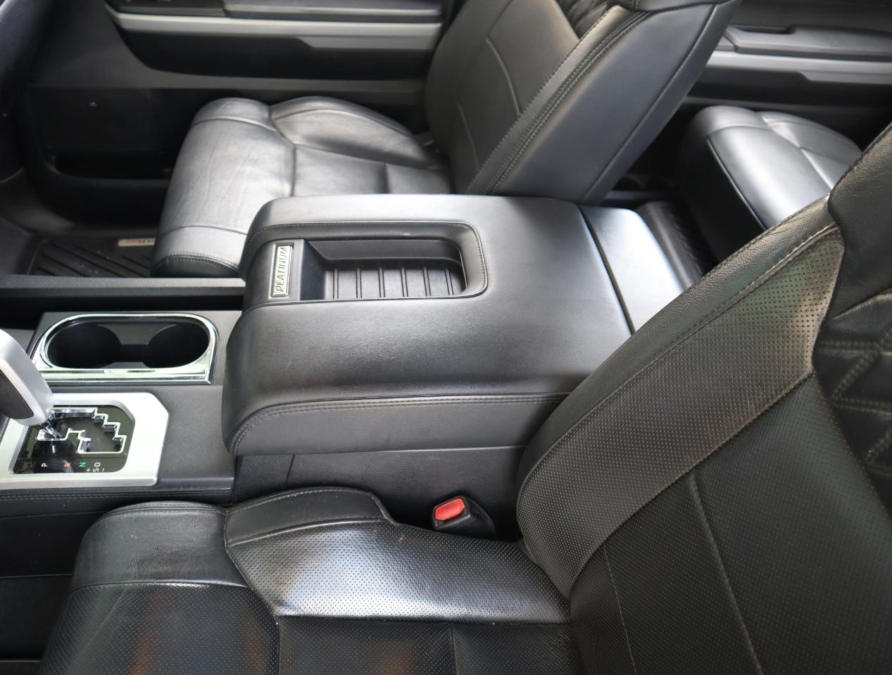Toyota Tundra Platinum CrewMax 5.7L FFV 4WD 2018