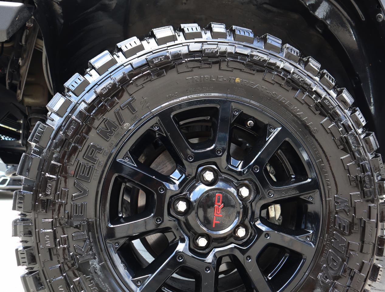 Toyota Tundra Platinum CrewMax 5.7L FFV 4WD 2018