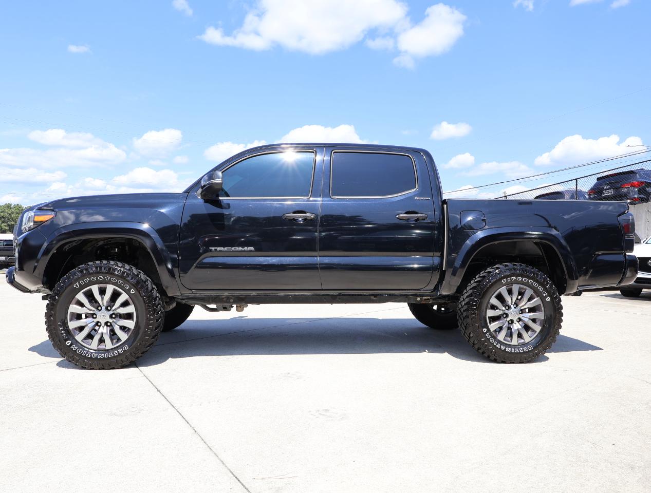 Toyota Tacoma  2021