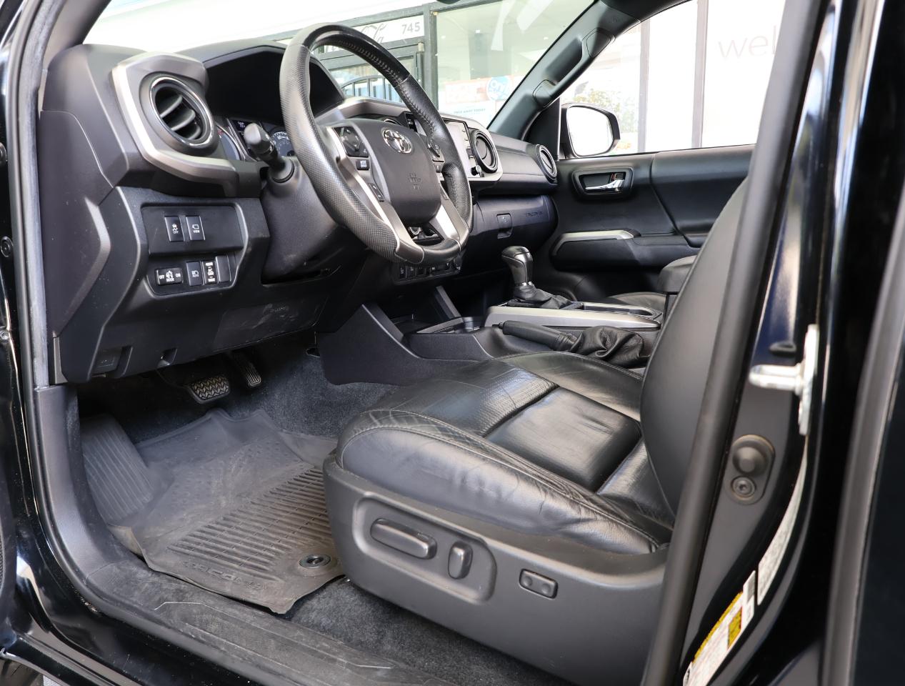 Toyota Tacoma  2021