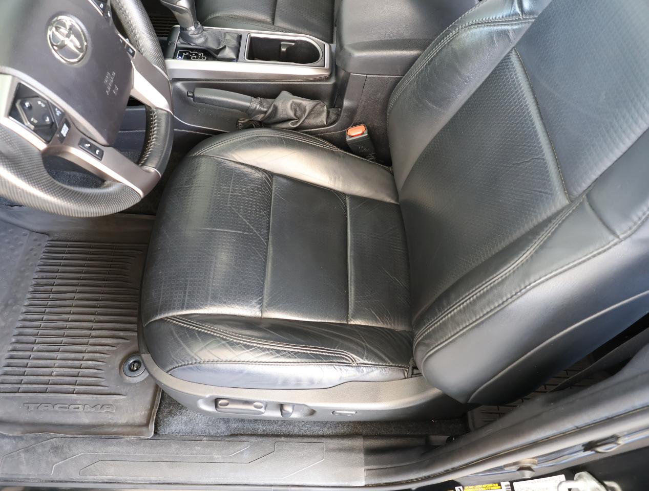 Toyota Tacoma  2021