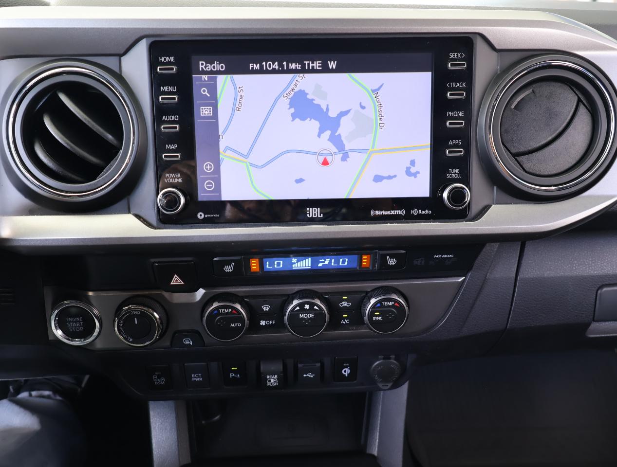 Toyota Tacoma  2021