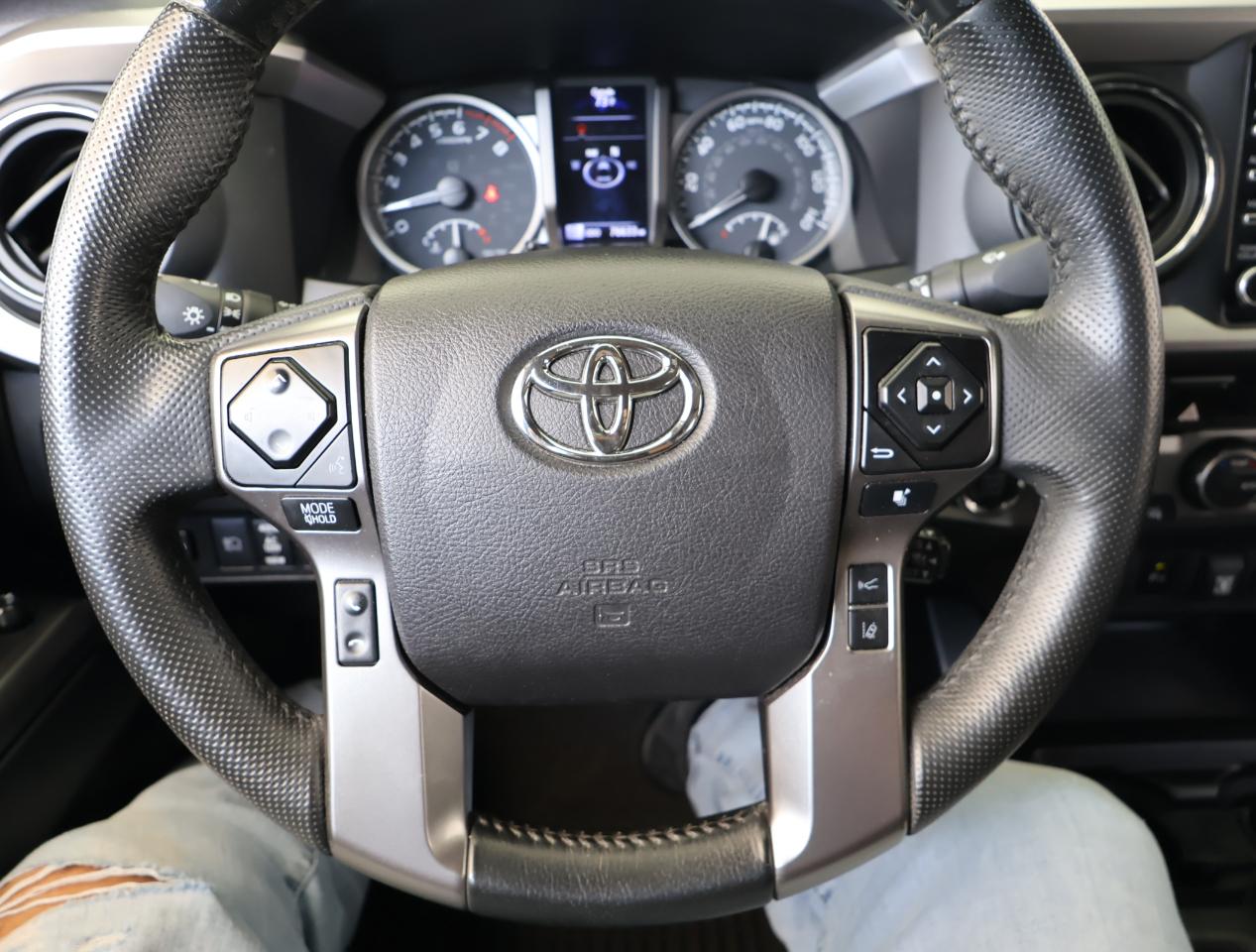 Toyota Tacoma  2021