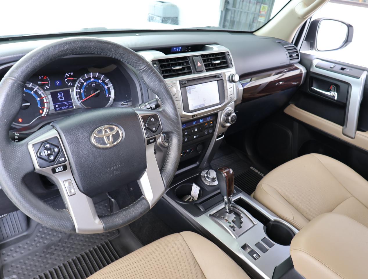 Toyota 4Runner Limited 4WD 2017
