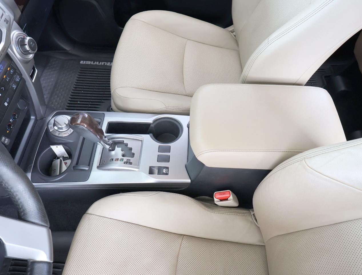 Toyota 4Runner Limited 4WD 2017