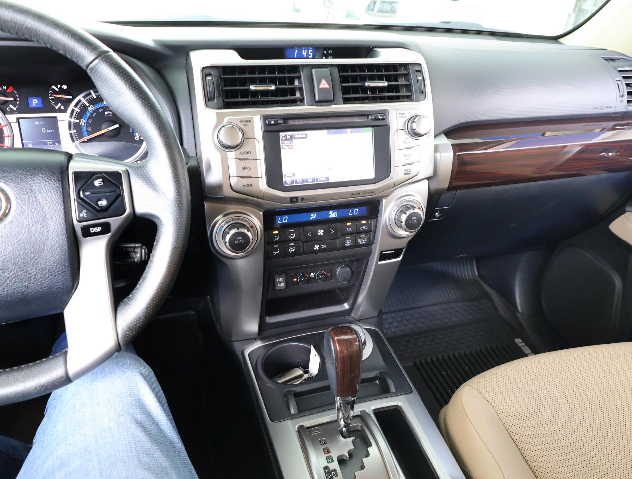 Toyota 4Runner Limited 4WD 2017