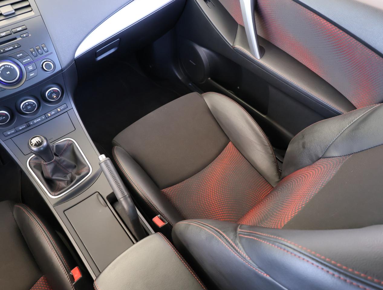 Mazda MAZDA3 s Touring 2012