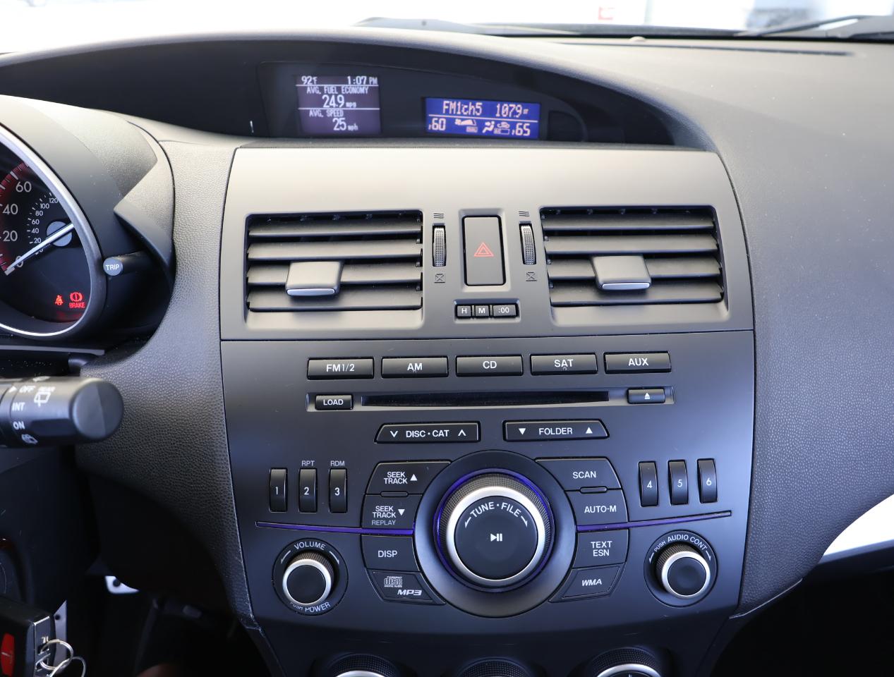 Mazda MAZDA3 s Touring 2012