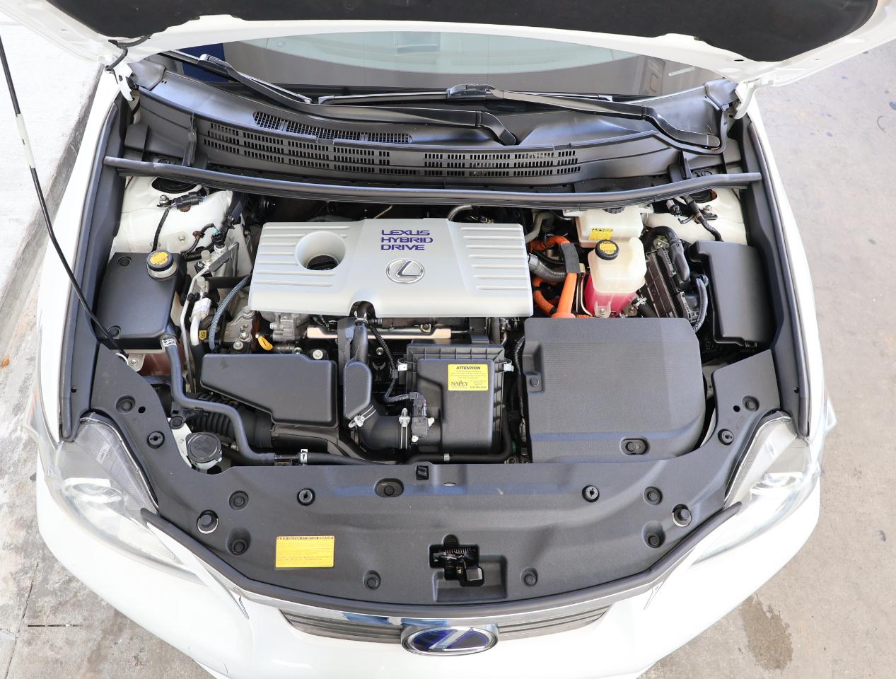 Lexus CT 200h Premium 2012