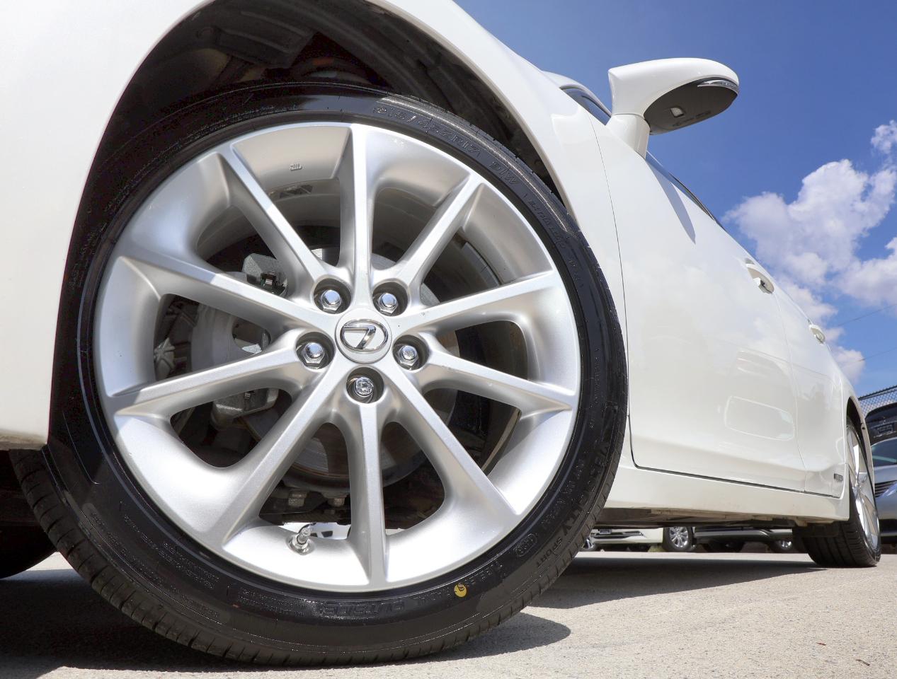 Lexus CT 200h Premium 2012
