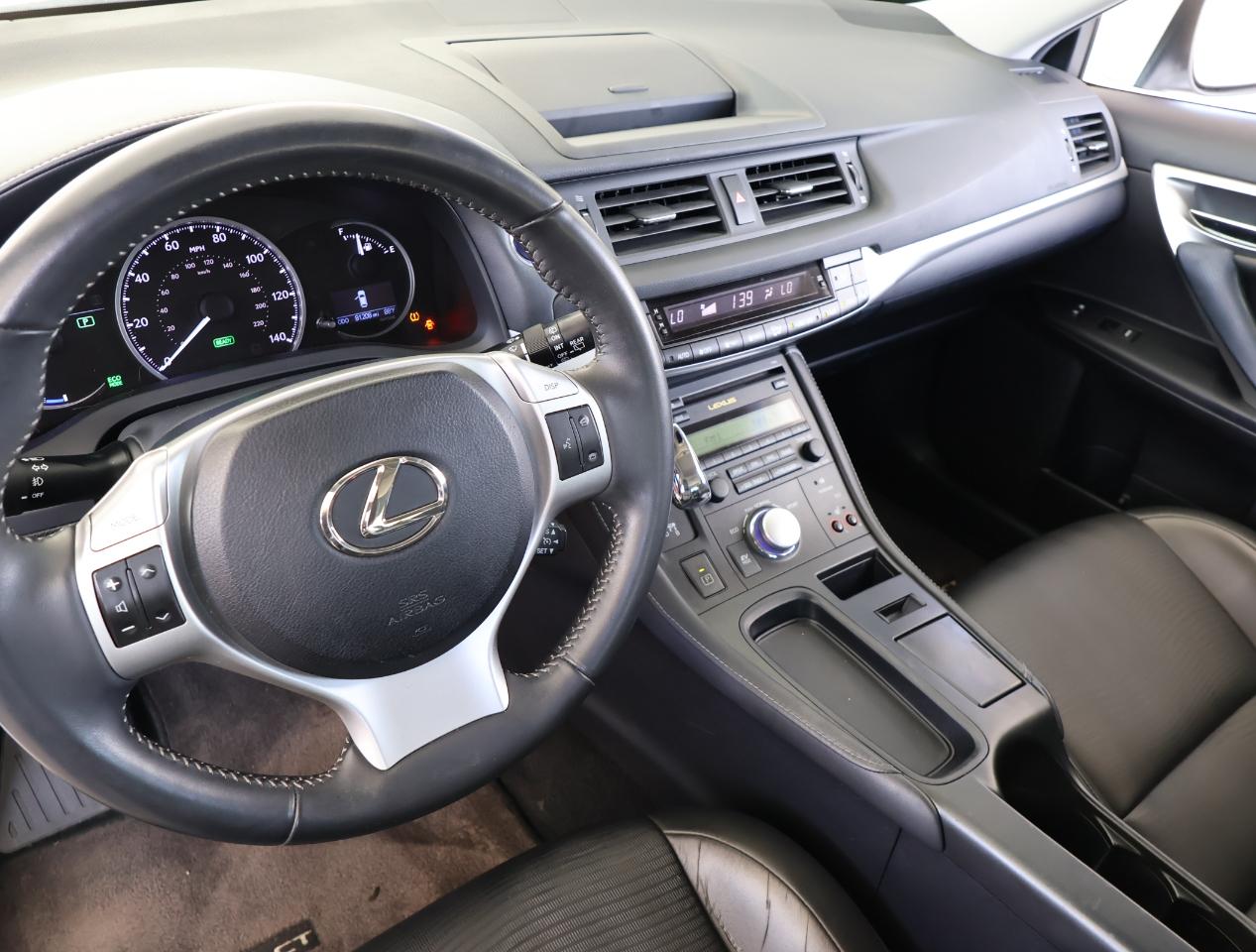 Lexus CT 200h Premium 2012