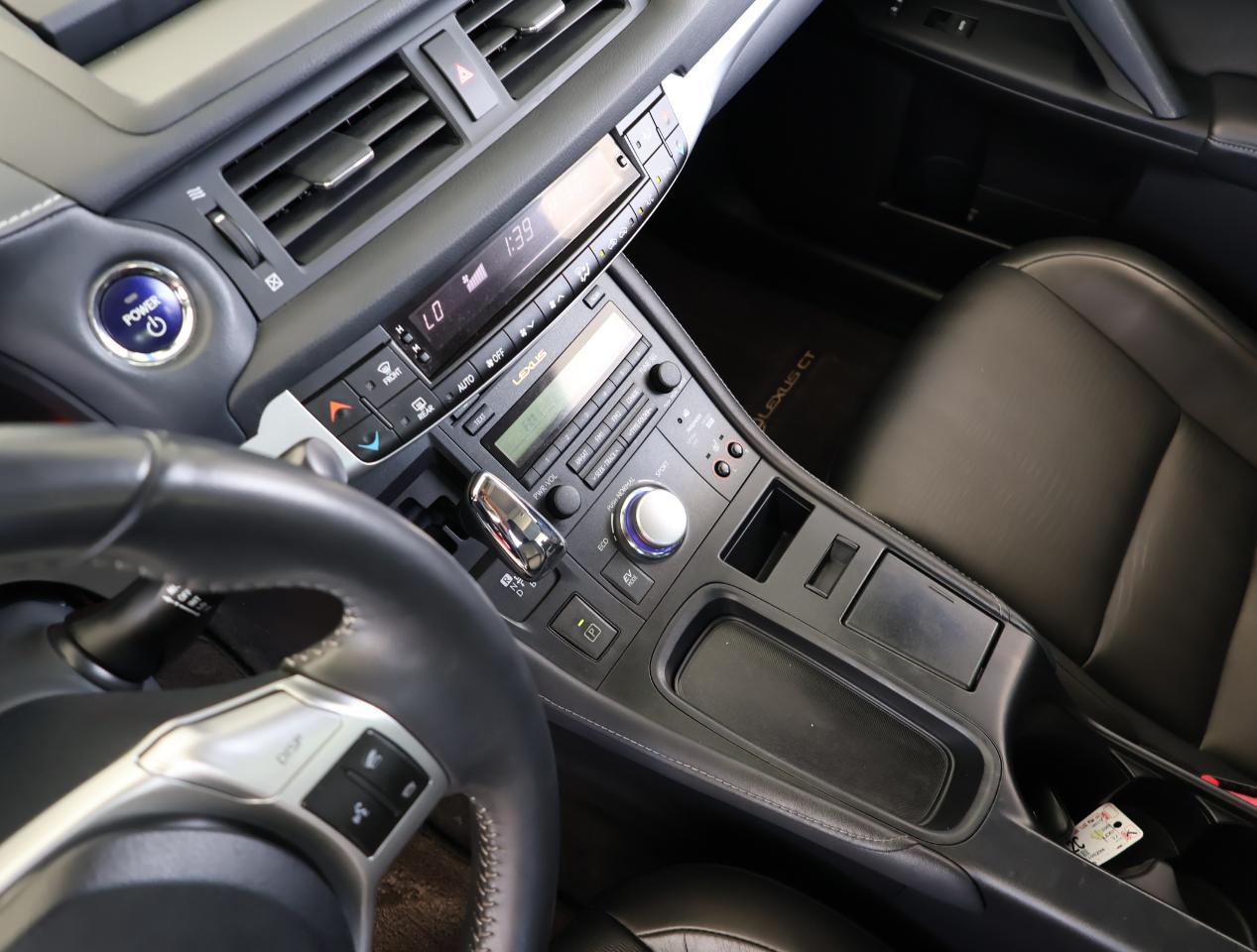 Lexus CT 200h Premium 2012