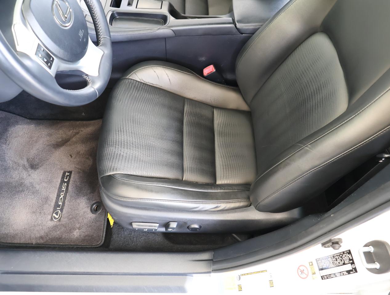 Lexus CT 200h Premium 2012