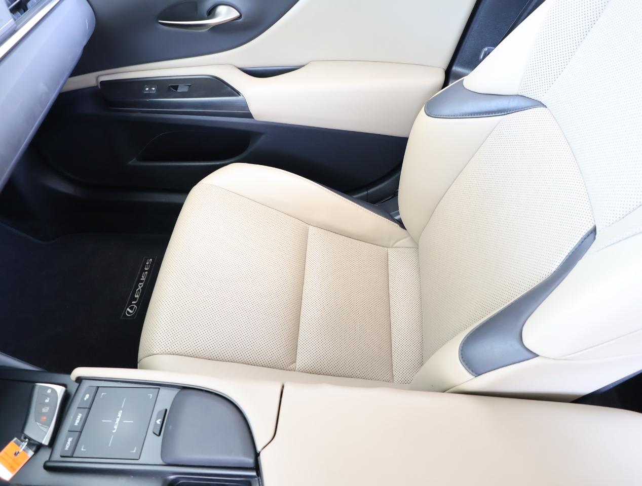 Lexus ES 350 Luxury 2019