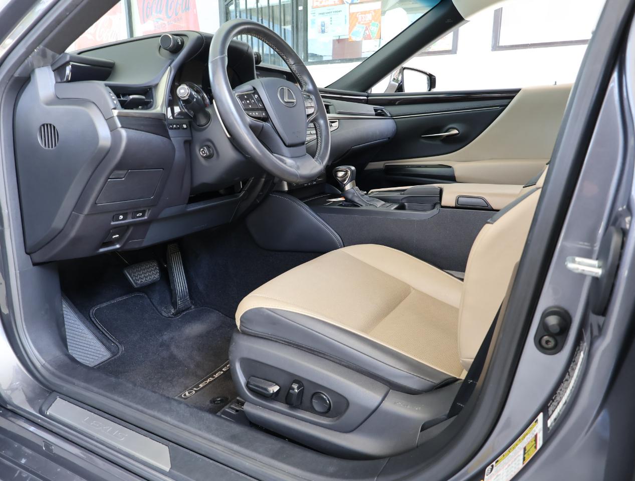Lexus ES 350 Luxury 2019