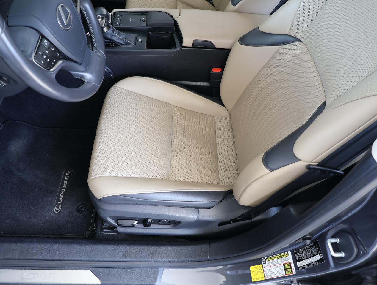 Lexus ES 350 Luxury 2019