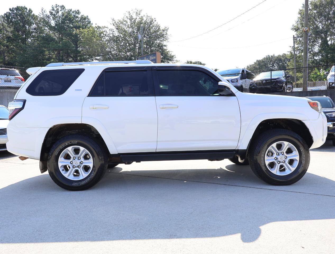 Toyota 4Runner SR5 2WD 2014
