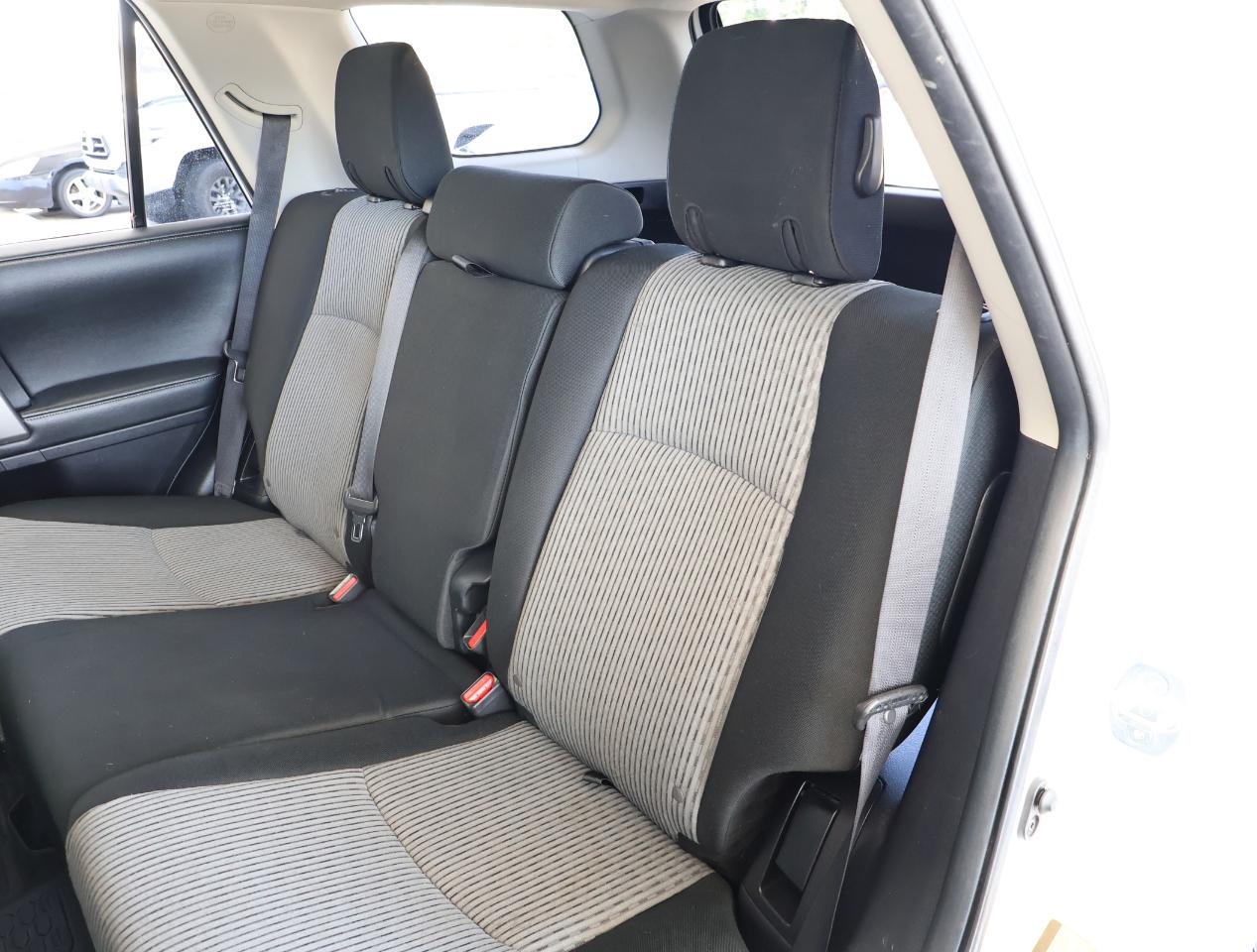 Toyota 4Runner SR5 2WD 2014