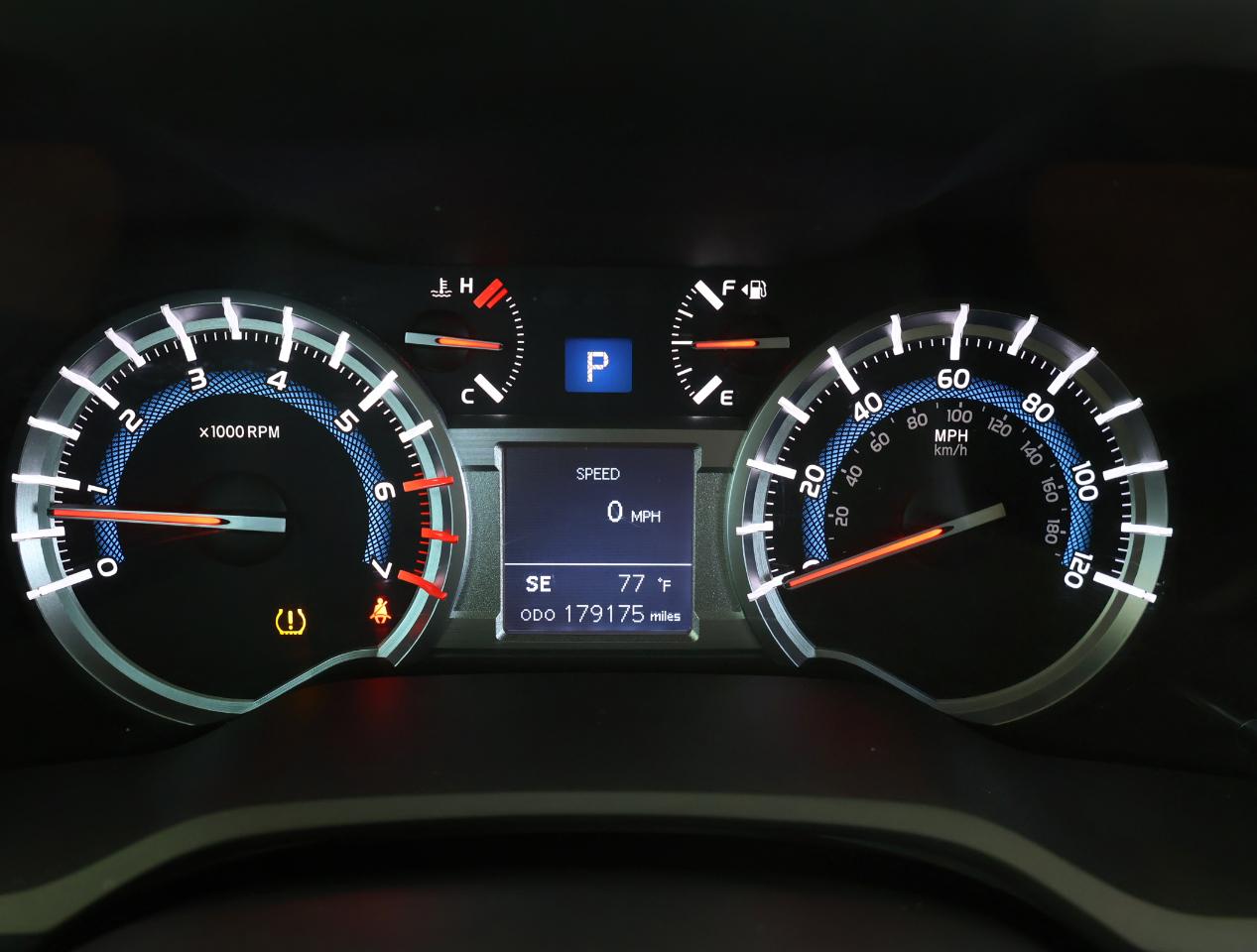 Toyota 4Runner SR5 2WD 2014